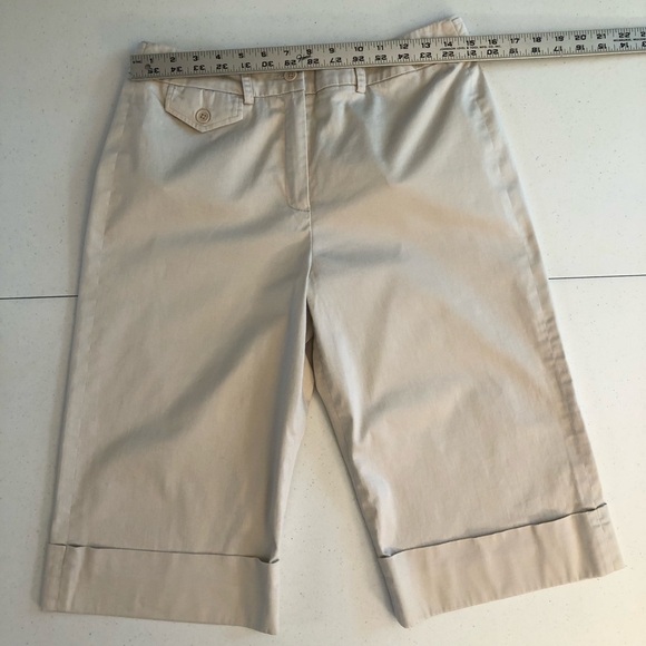B Moss Women's Khaki Capri Pants Size 8 - Picture 3 of 6